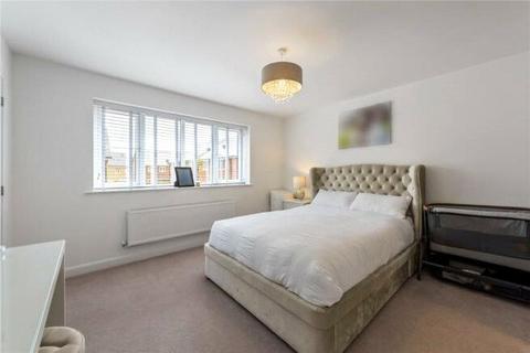 4 bedroom detached house for sale, Millers Land Close, Aldershot GU12