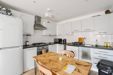 1 bedroom flat for sale, Brixton Water Lane, Brixton, London, SW2