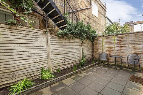 26 Rigault Road, London, SW6 4JL