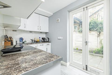 26 Rigault Road, London, SW6 4JL