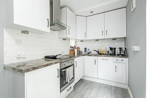 26 Rigault Road, London, SW6 4JL