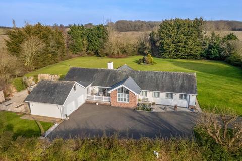 4 bedroom detached bungalow for sale, Featherbed Lane, Pathlow, Stratford-upon-Avon