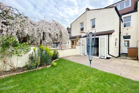 66 Kingston Road, Bristol, BS3 1DP