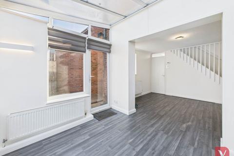 1 Buzzard Road, Luton, LU4 0UF