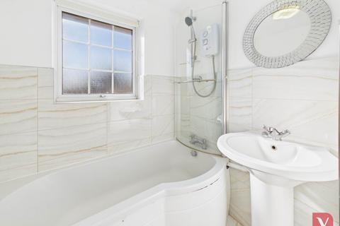 1 Buzzard Road, Luton, LU4 0UF