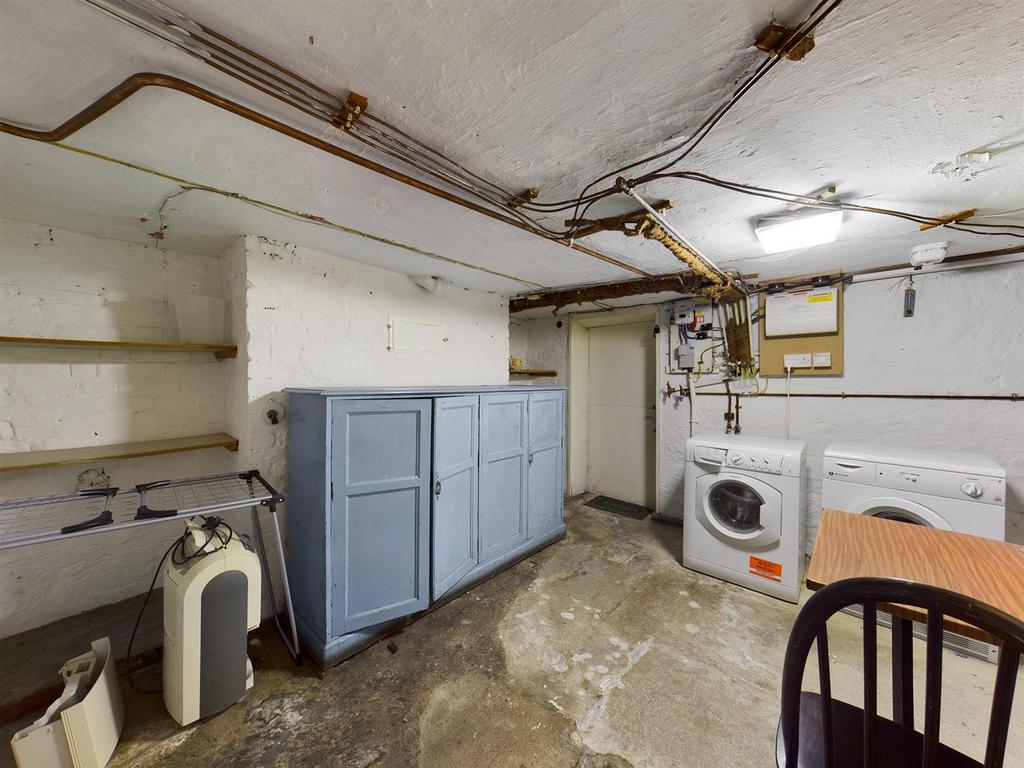 Cellar/Utility