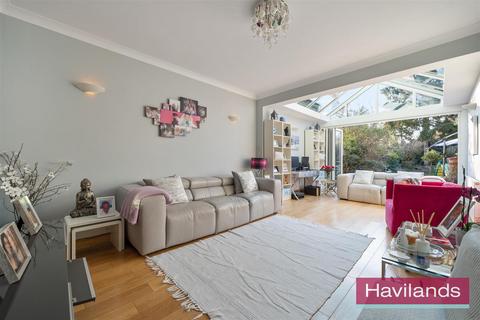 5 bedroom semi-detached house for sale, Hillfield Park, London