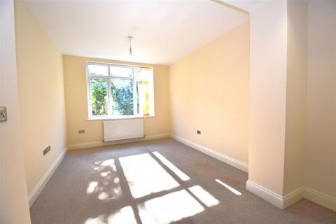 2 bedroom apartment for sale, Norman House, Rocheway, Rochford