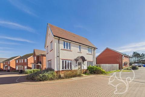 3 bedroom detached house to rent, Cossie Close, Bury St. Edmunds