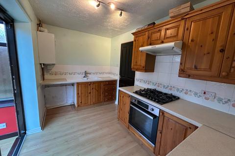 2 bedroom semi-detached house to rent, Woodman Court, Bradford, West Yorkshire, BD6