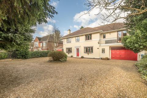 5 bedroom detached house for sale, Bridgnorth Road, Stourton, DY7 6RS