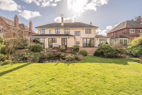 5 bedroom detached house for sale, Bridgnorth Road, Stourton, DY7 6RS