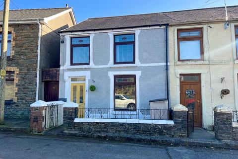 3 bedroom end of terrace house for sale, Bryn Road, Brynmenyn, Bridgend County Borough, CF32 9LU