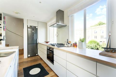 3 bedroom apartment for sale, Powis Square, London W11