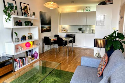 2 bedroom flat for sale, Amelia Street, London, SE17