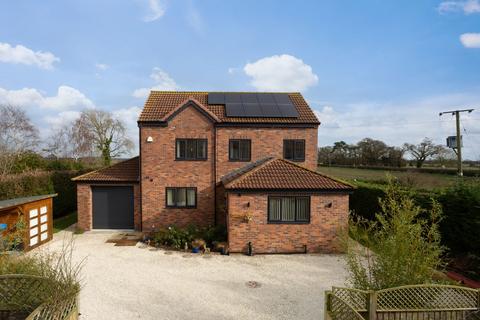 4 bedroom detached house for sale, Back Lane, North Duffield, YO8