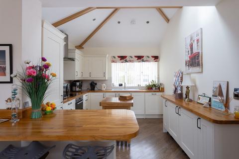 4 bedroom detached house for sale, Back Lane, North Duffield, YO8