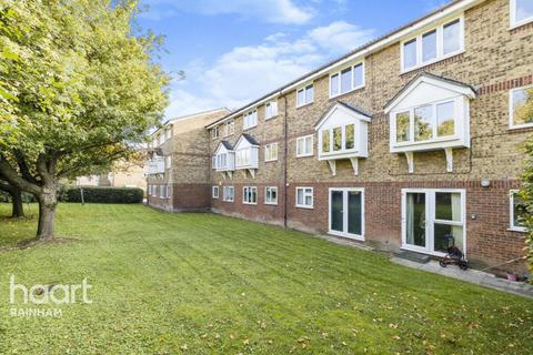 1 bedroom apartment for sale, Stirling Close, Rainham