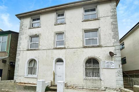 2 bedroom flat for sale, Percy Road, Cliftonville, Margate