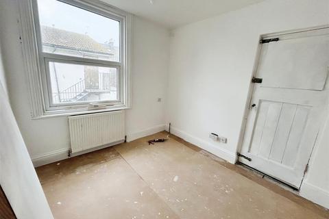 2 bedroom flat for sale, Percy Road, Cliftonville, Margate