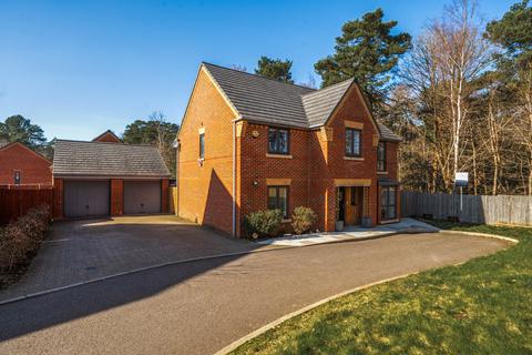 4 bedroom detached house for sale, Oxney Way, Bordon, Hampshire, GU35