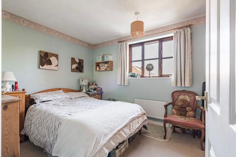 17 Airedale Close, Norwich, NR3 2DB