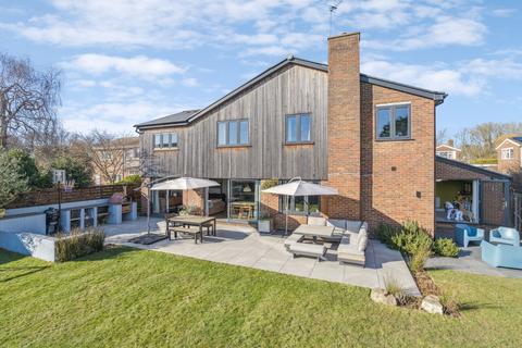 5 Eastergate, Beaconsfield, HP9 1TQ