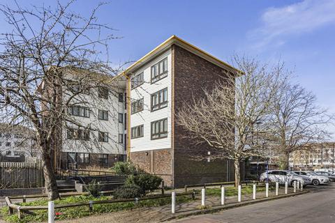 2 bedroom apartment for sale, Summerwood Road, Isleworth, TW7