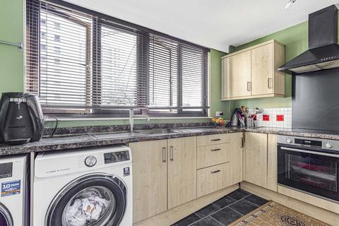 2 bedroom apartment for sale, Summerwood Road, Isleworth, TW7