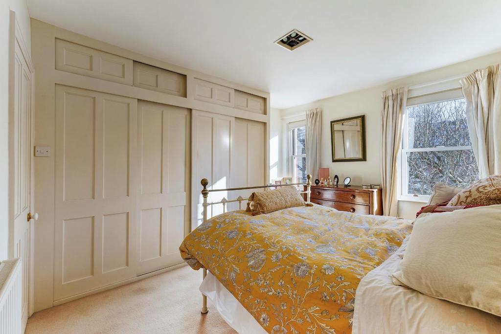 86659 9 The Greencroft (19).jpg