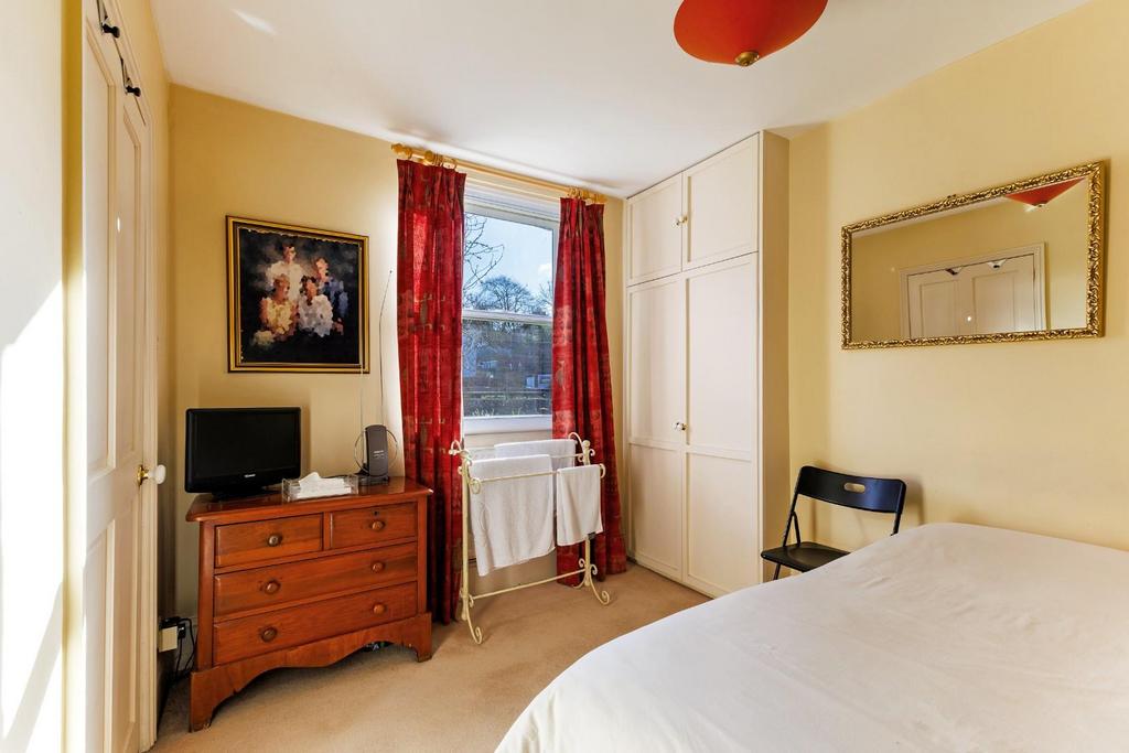 86659 9 The Greencroft (16).jpg