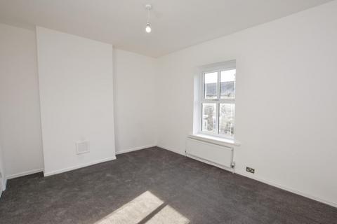 127 Billinge Road, Wigan, WN5 9JE