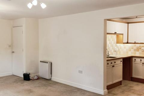 2 bedroom flat to rent, Bravender Court 451 Scalby Road, Scarborough