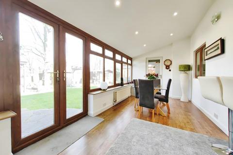 6 Thorpe Close, Wokingham, RG41 2PW