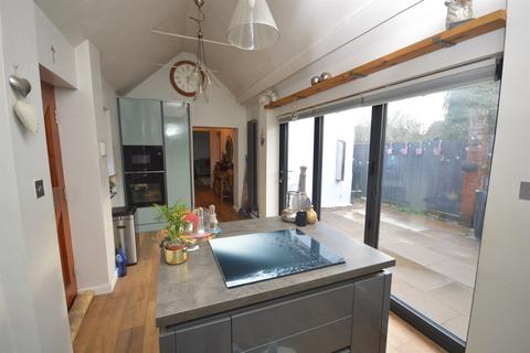 4 bedroom bungalow for sale, Church Lane, Bocking, Braintree, CM7