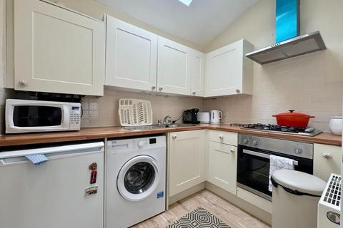 1 bedroom bungalow to rent, Aldrington Avenue, Hove