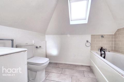 5 bedroom detached house for sale, Barn Hill Estate