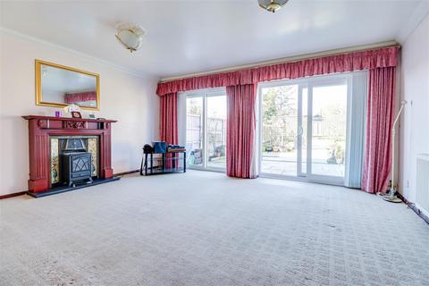 4 bedroom semi-detached house for sale, Elm View Road, Benfleet SS7