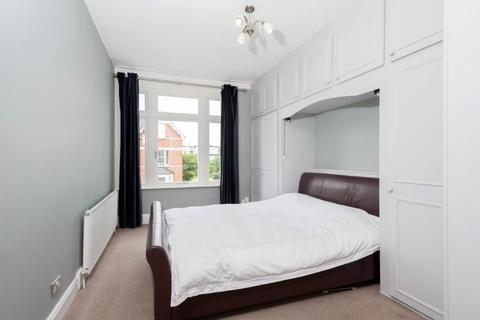 2 bedroom apartment to rent, Parkwood Road Wimbledon SW19