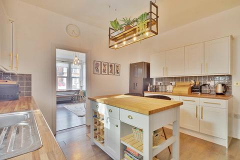 3 Elderton Road, Westcliff-on-sea, SS0 8AG