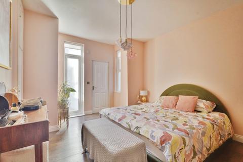 3 Elderton Road, Westcliff-on-sea, SS0 8AG