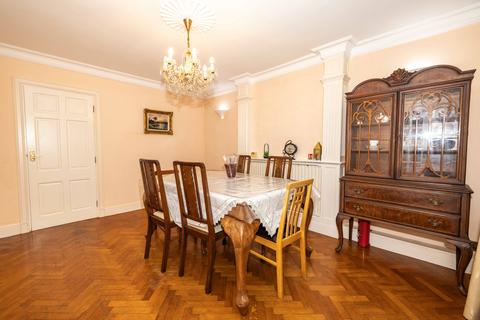 6 Mandeville Road, Canterbury, CT2 7HB