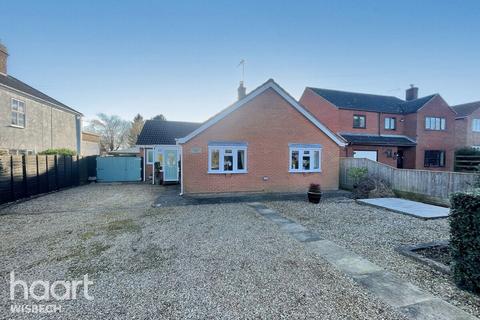 4 bedroom detached bungalow for sale, Bonnetts Lane, Marshland St James