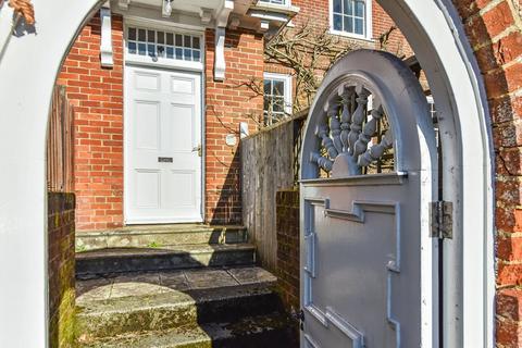 undefined, High Street, Lyndhurst, SO43