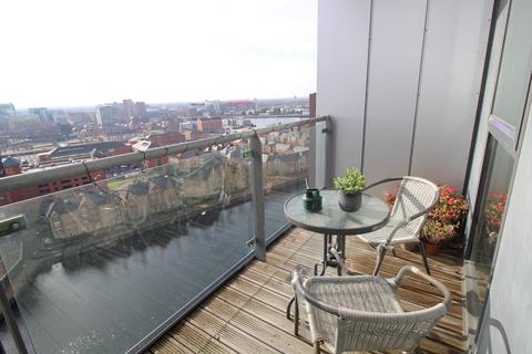 2 bedroom apartment for sale, Millennium Tower, 250 The Quays, Salford, Lancashire, M50