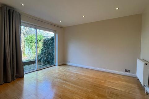 3 bedroom terraced house to rent, Butler Street, Uxbridge, Greater London, UB10