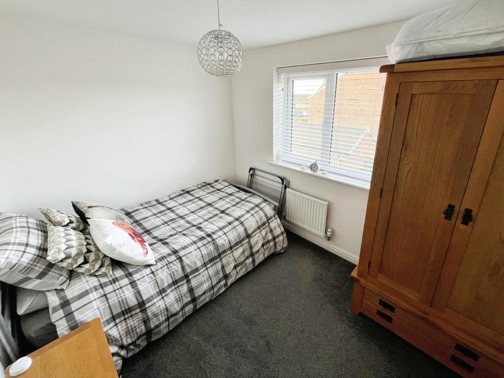 D8f1c4f2-Bedroom 20 Two.jpg