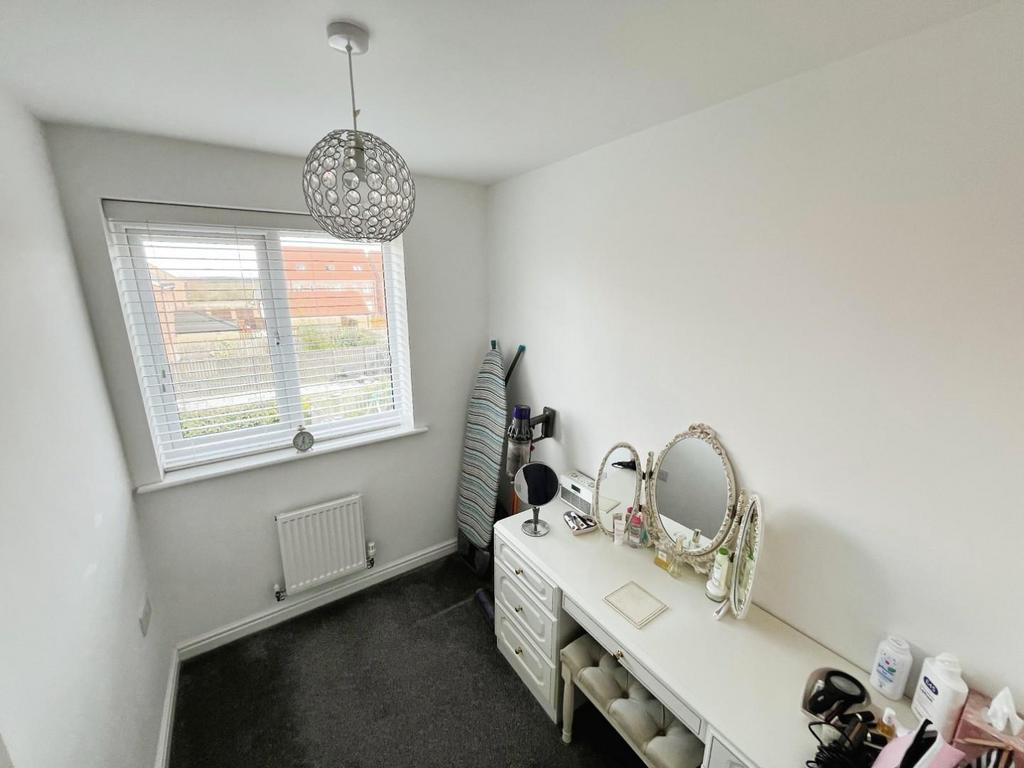 944eadc1-Bedroom 20 Three.jpg
