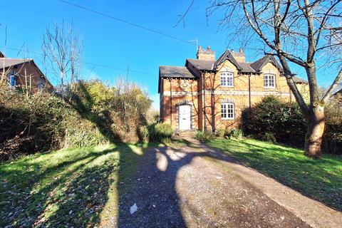 3 bedroom semi-detached house to rent, Wroxall, Warwick, Warwickshire