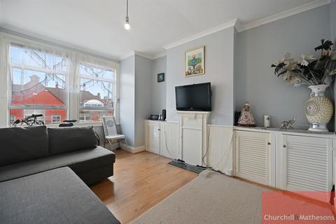 2 bedroom flat for sale, Oldfield Road, London